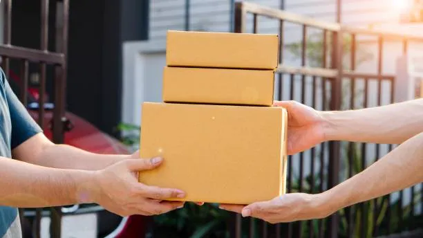 fulfillment livraison colis transporteur logistique