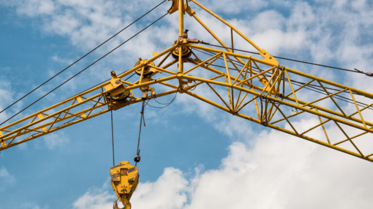 Les avantages des potences de levage dans l'industrie moderne