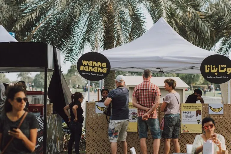 Quels supports privilégier pour se démarquer lors d’un salon professionnel ?