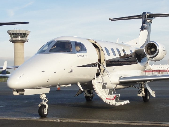 jet privé sur l'aeorport