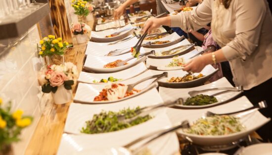 Externalisez_votre_restauration_d’entreprise_avec_un_service_traiteur_pour_entreprises