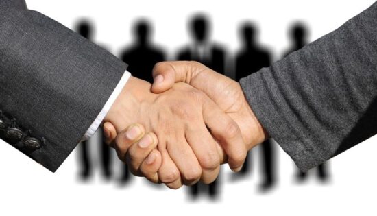 5_choses_les_plus_importantes_à_faire_avant_de_signer_tout_contrat_avec_votre_employeur