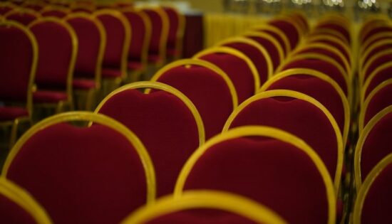 Organiser_un_événement_professionnel_de_200_à_4000_personnes_dans_un_palais_des_congrès