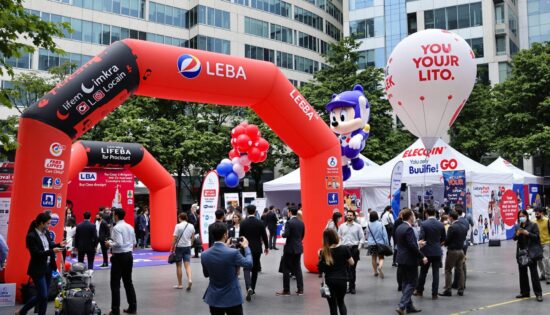 Stratégie de communication d’entreprise : 3 raisons pertinentes d’opter pour la publicité gonflable